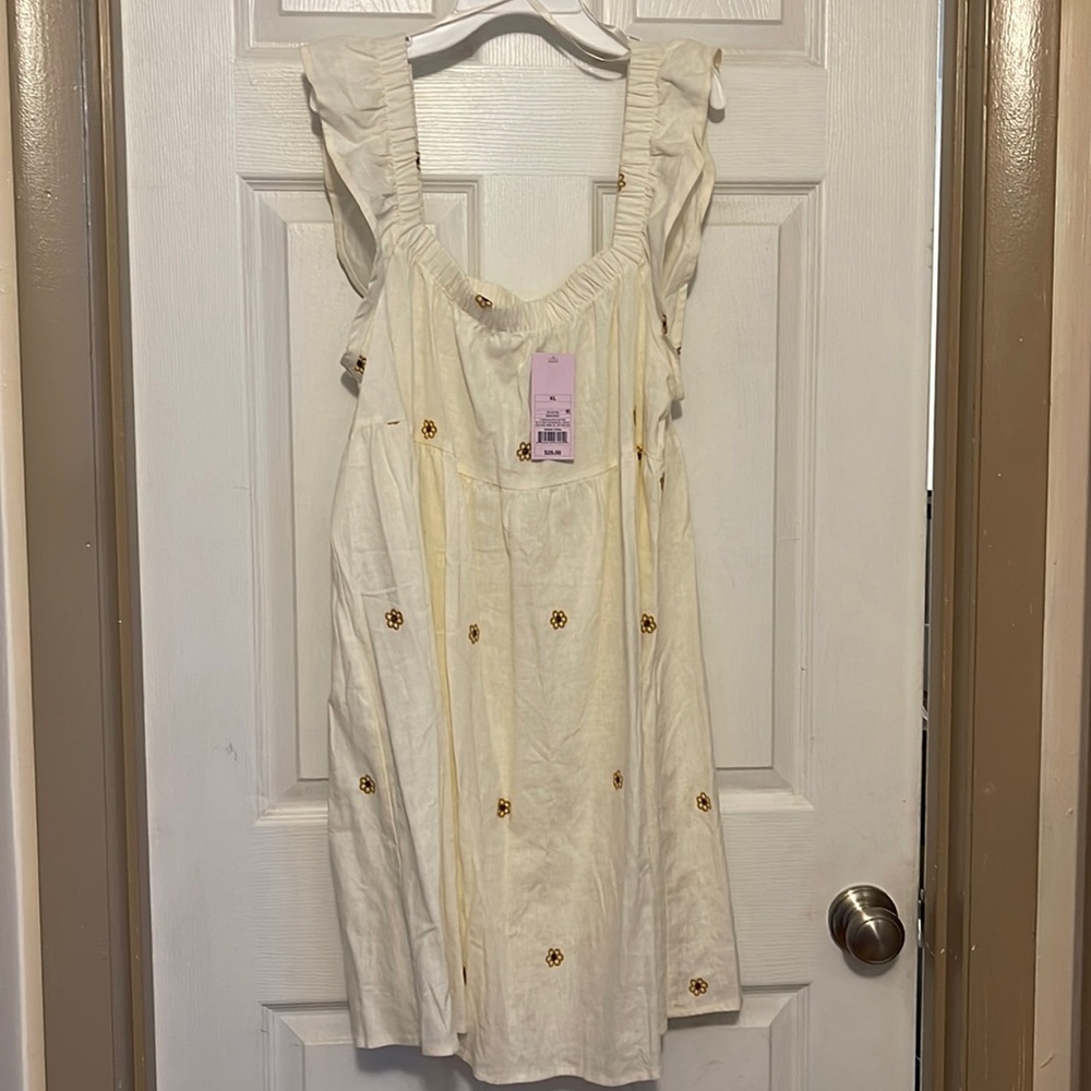 Flutter sleeve mini dress